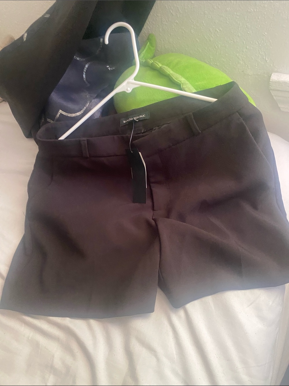 Alfani Black Women's Tailored Bermuda Shorts